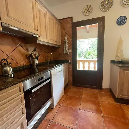Nostra Caseta With Pool & Marina View Near Beaches